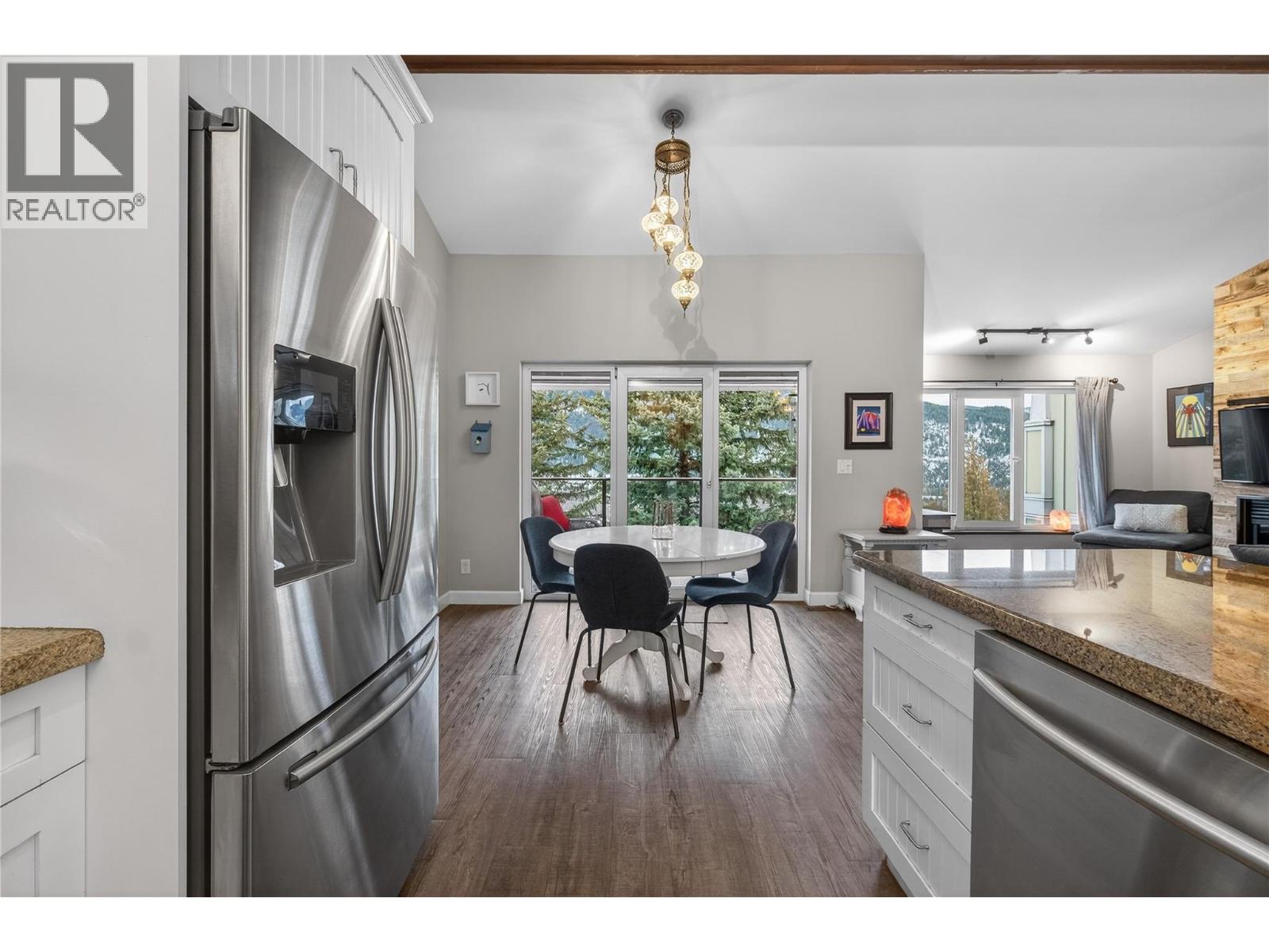 500 Old Spallumcheen Road Unit# 203, Sicamous