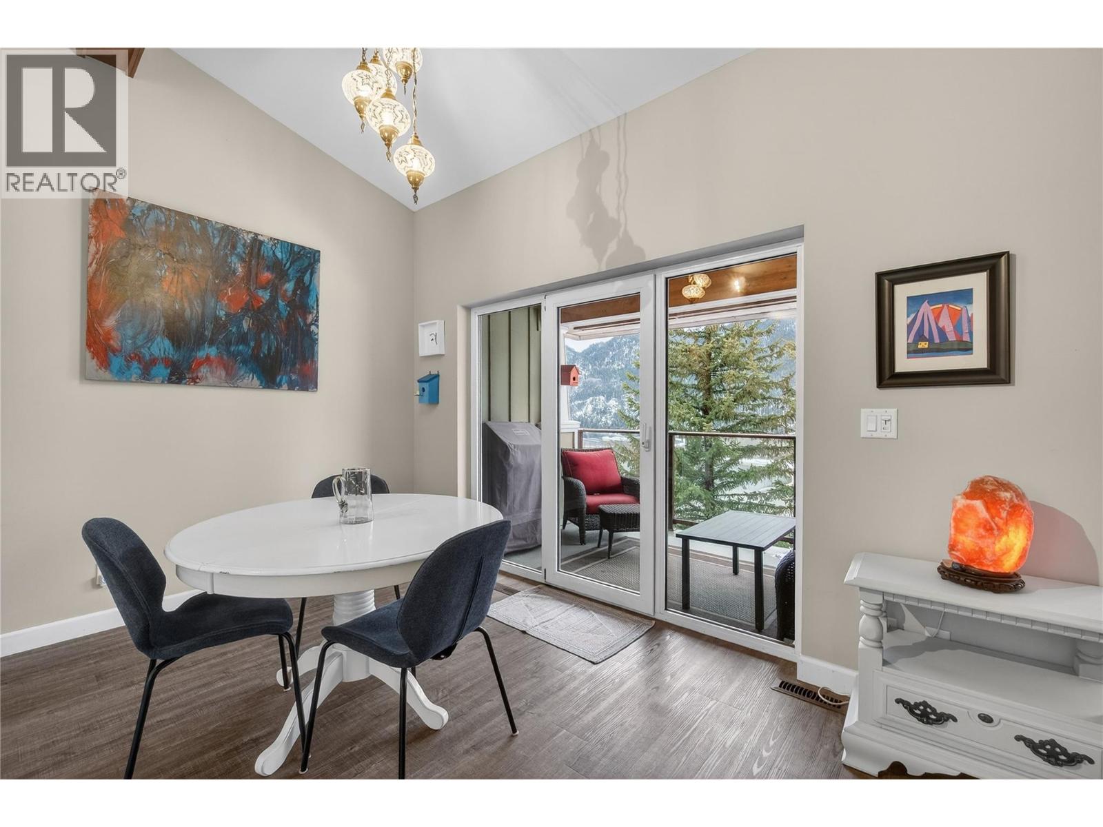 500 Old Spallumcheen Road Unit# 203, Sicamous