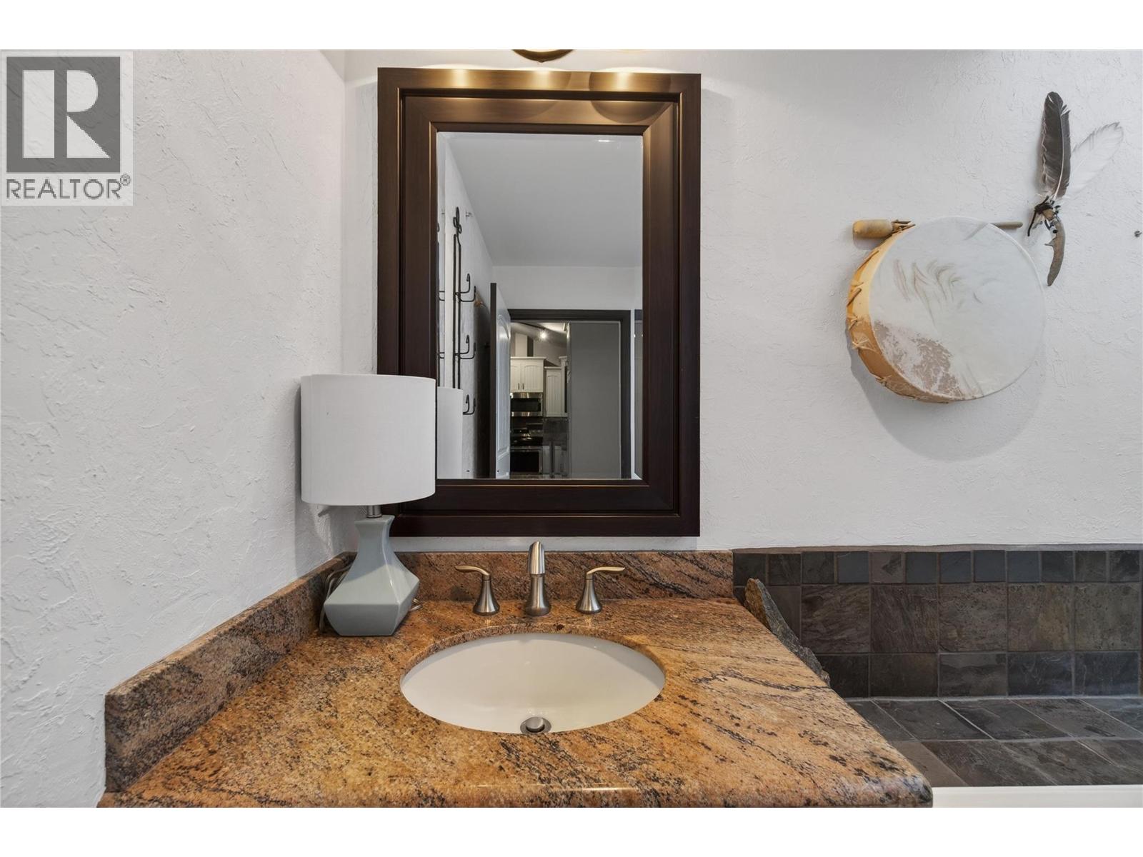 500 Old Spallumcheen Road Unit# 203, Sicamous