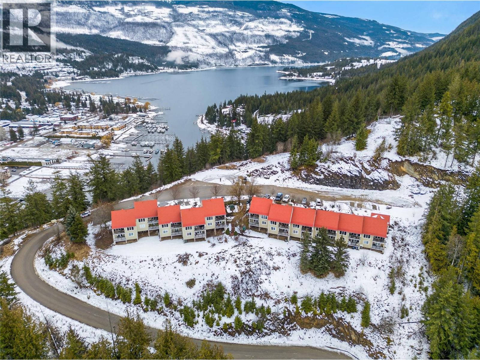500 Old Spallumcheen Road Unit# 203, Sicamous
