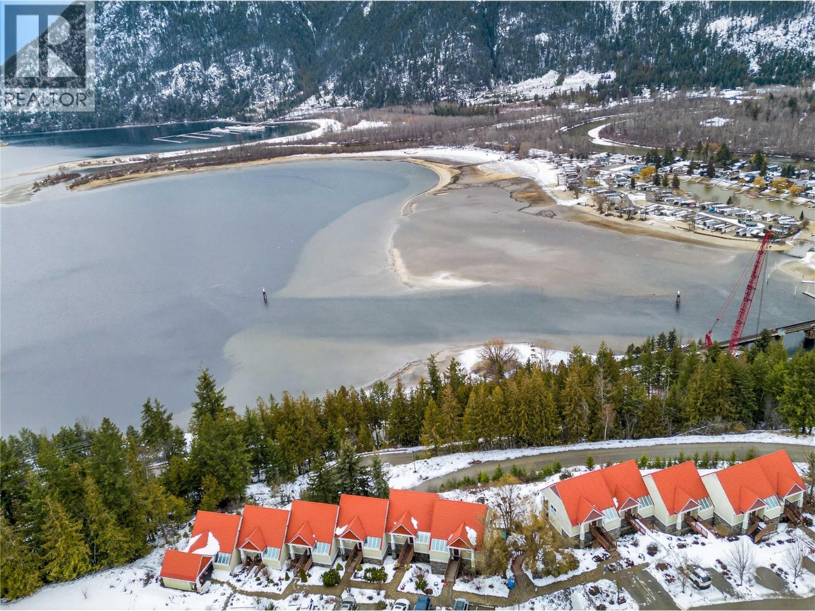 500 Old Spallumcheen Road Unit# 203, Sicamous