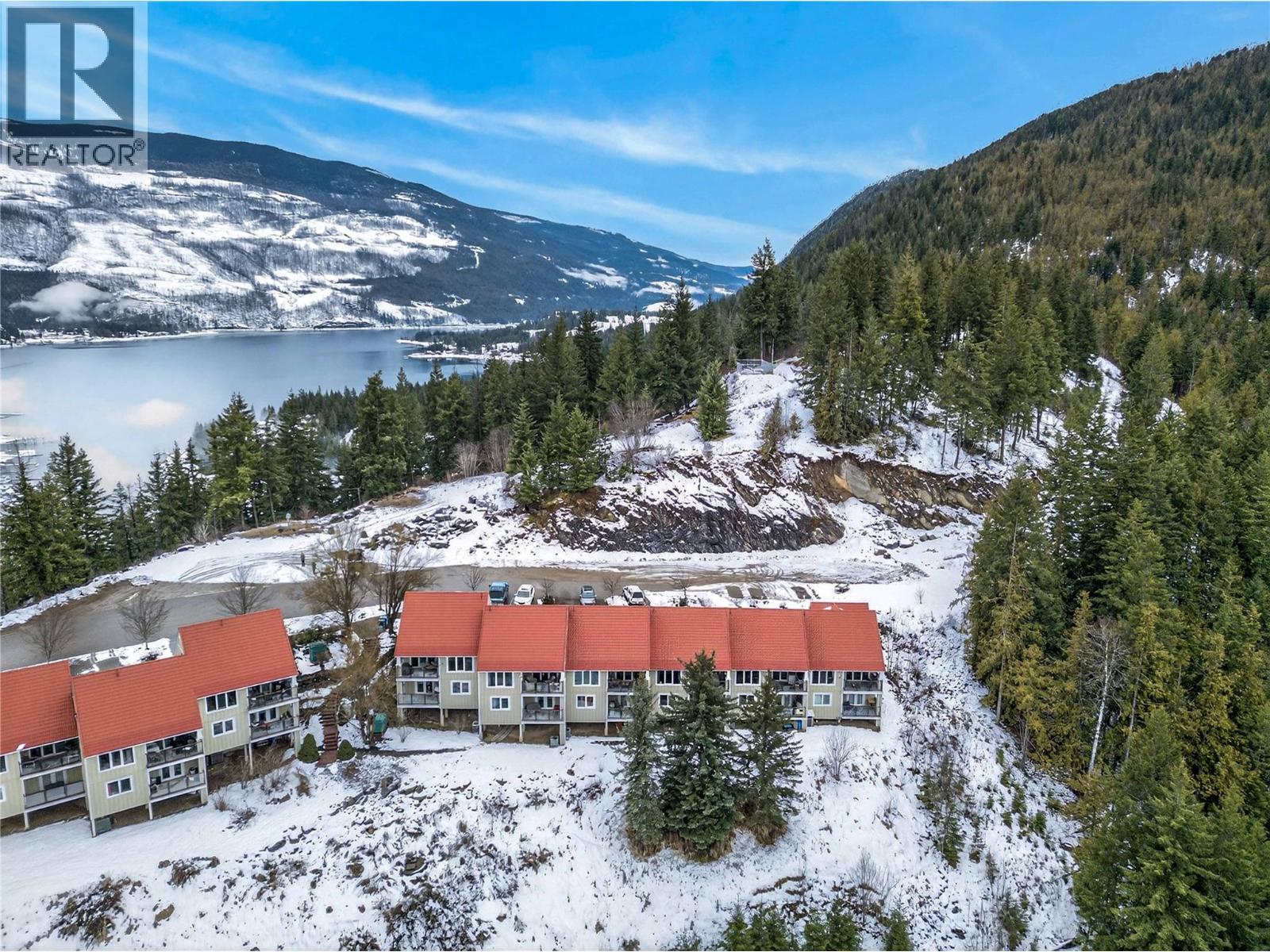 500 Old Spallumcheen Road Unit# 203, Sicamous