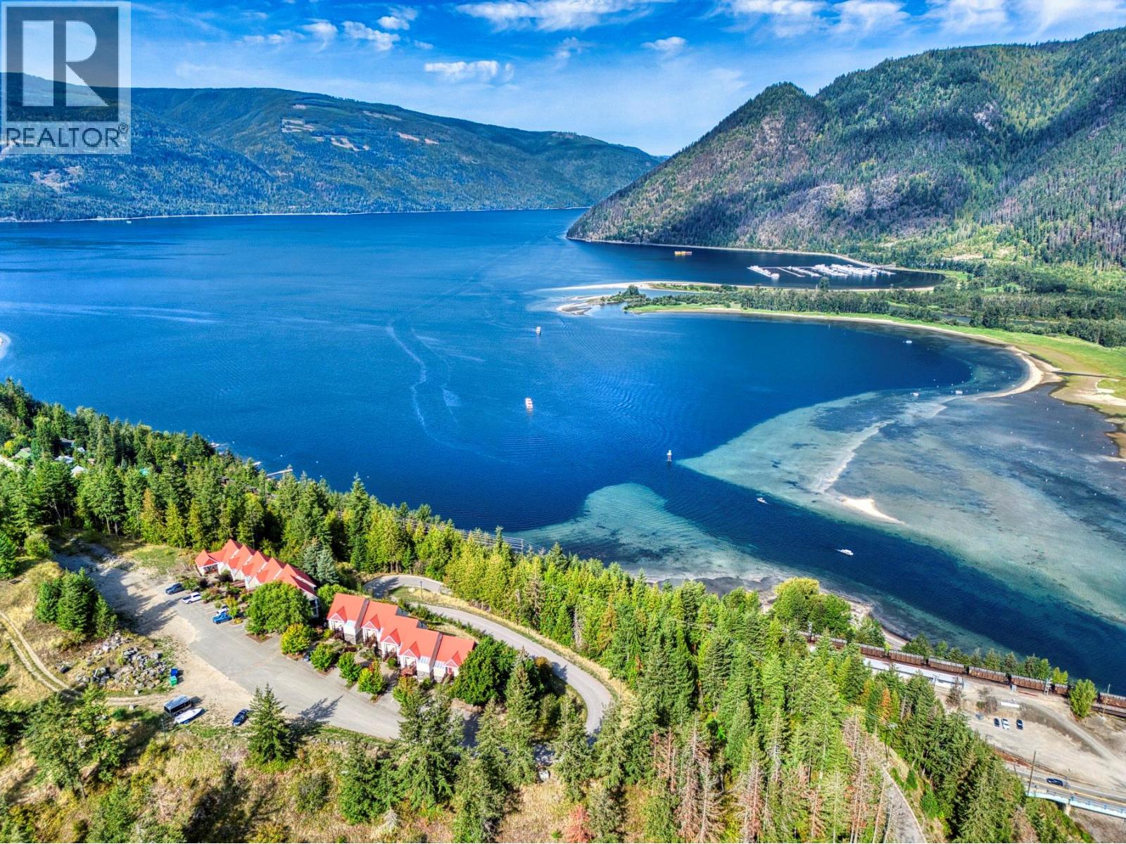 500 Old Spallumcheen Road Unit# 203, Sicamous