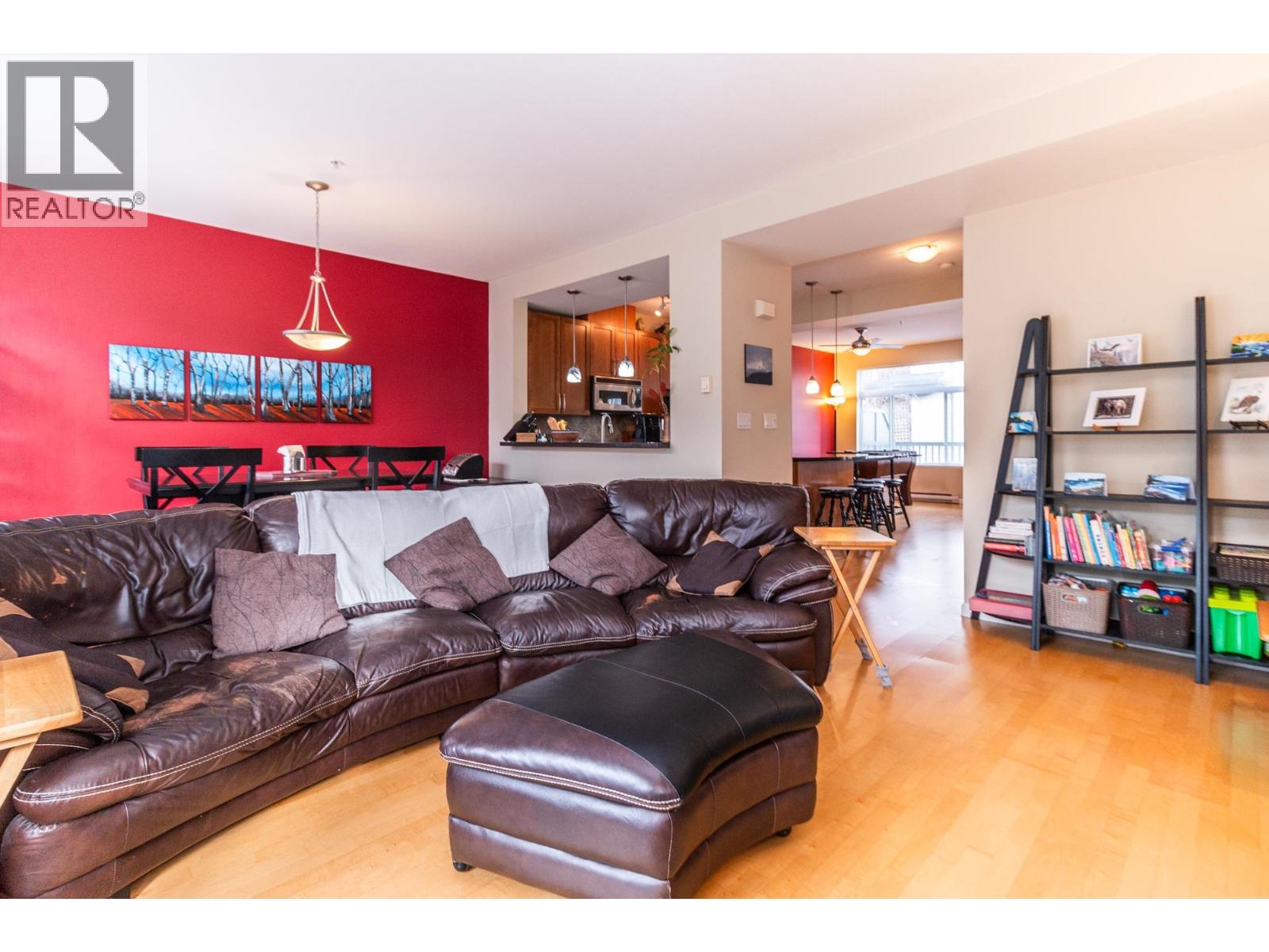 36 40632 GOVERNMENT ROAD, Squamish