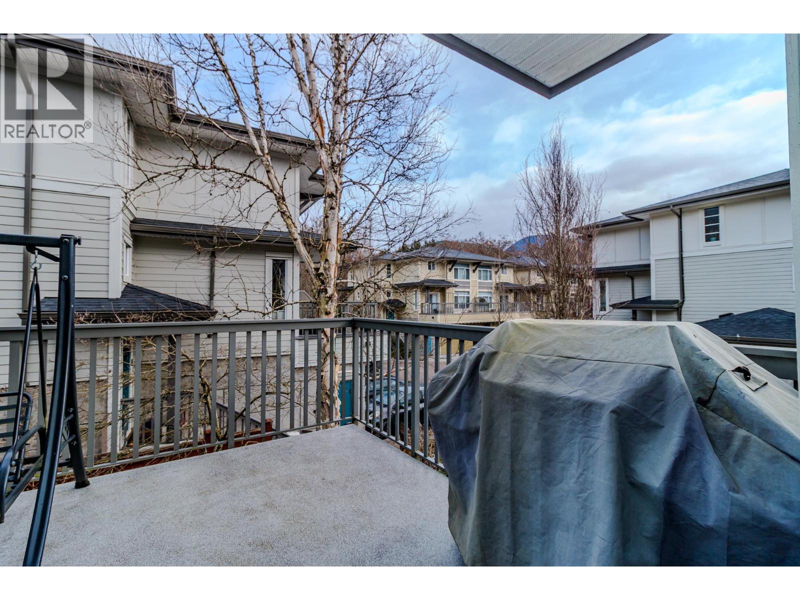 36 40632 GOVERNMENT ROAD, Squamish