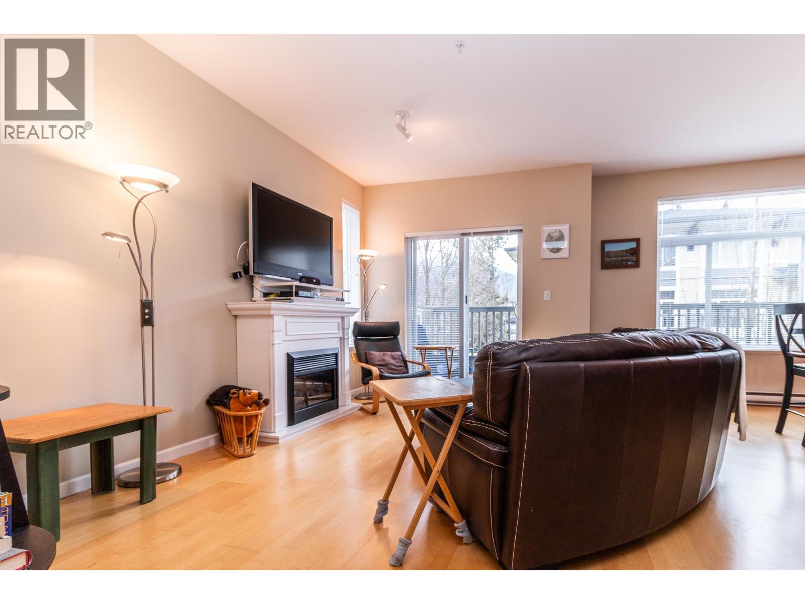 36 40632 GOVERNMENT ROAD, Squamish