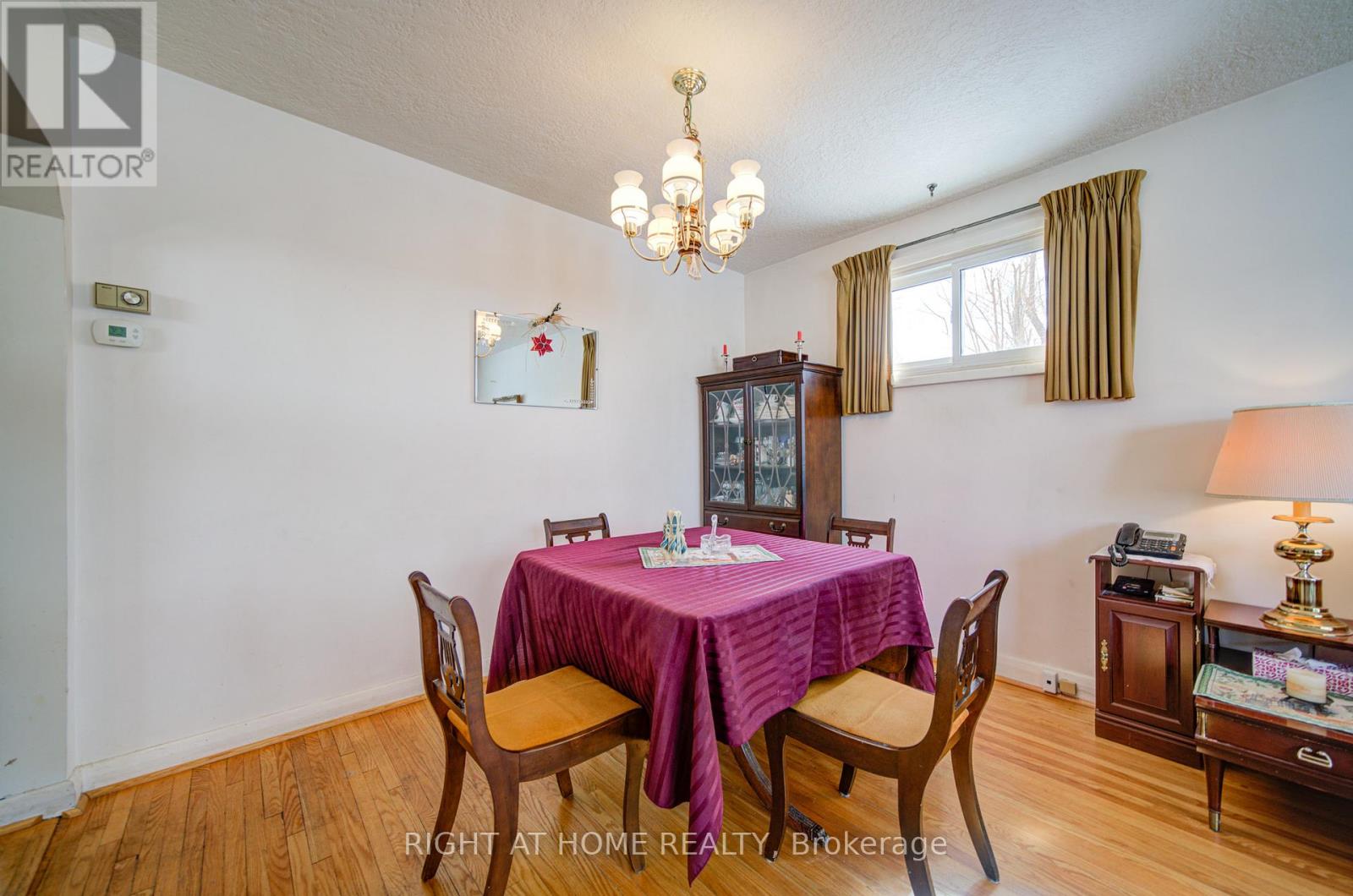 25 STRODE DRIVE - 15