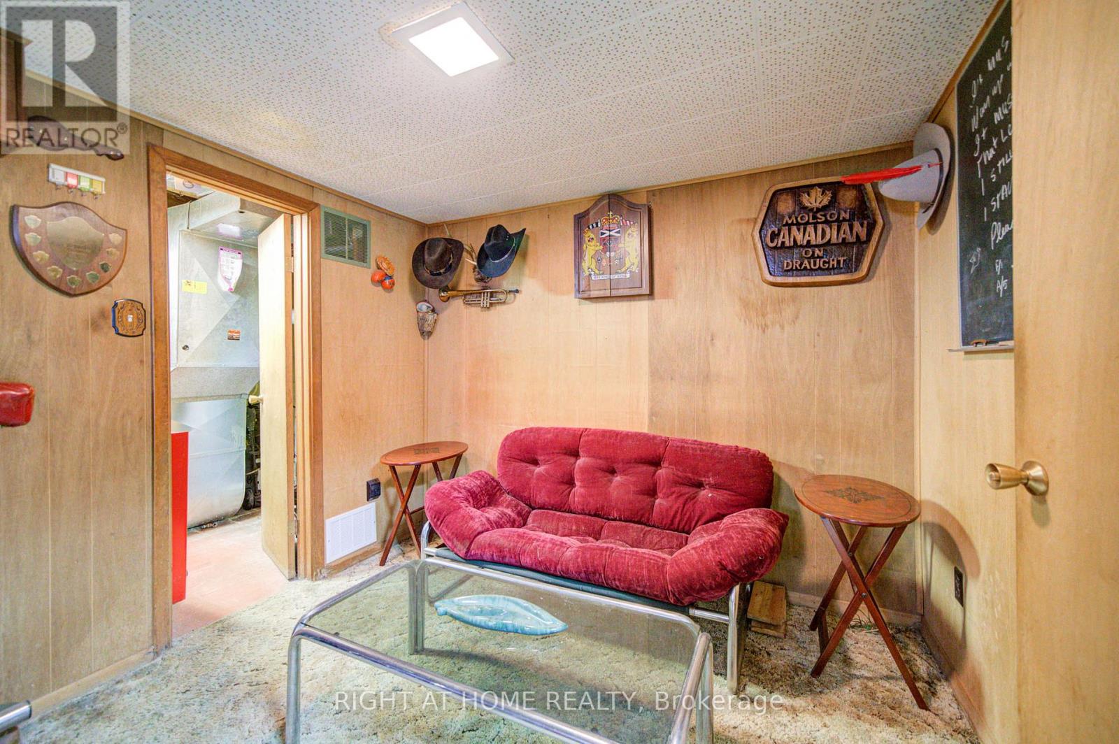 25 STRODE DRIVE - 34