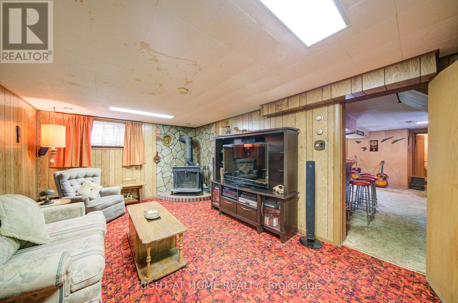 25 STRODE DRIVE - 42