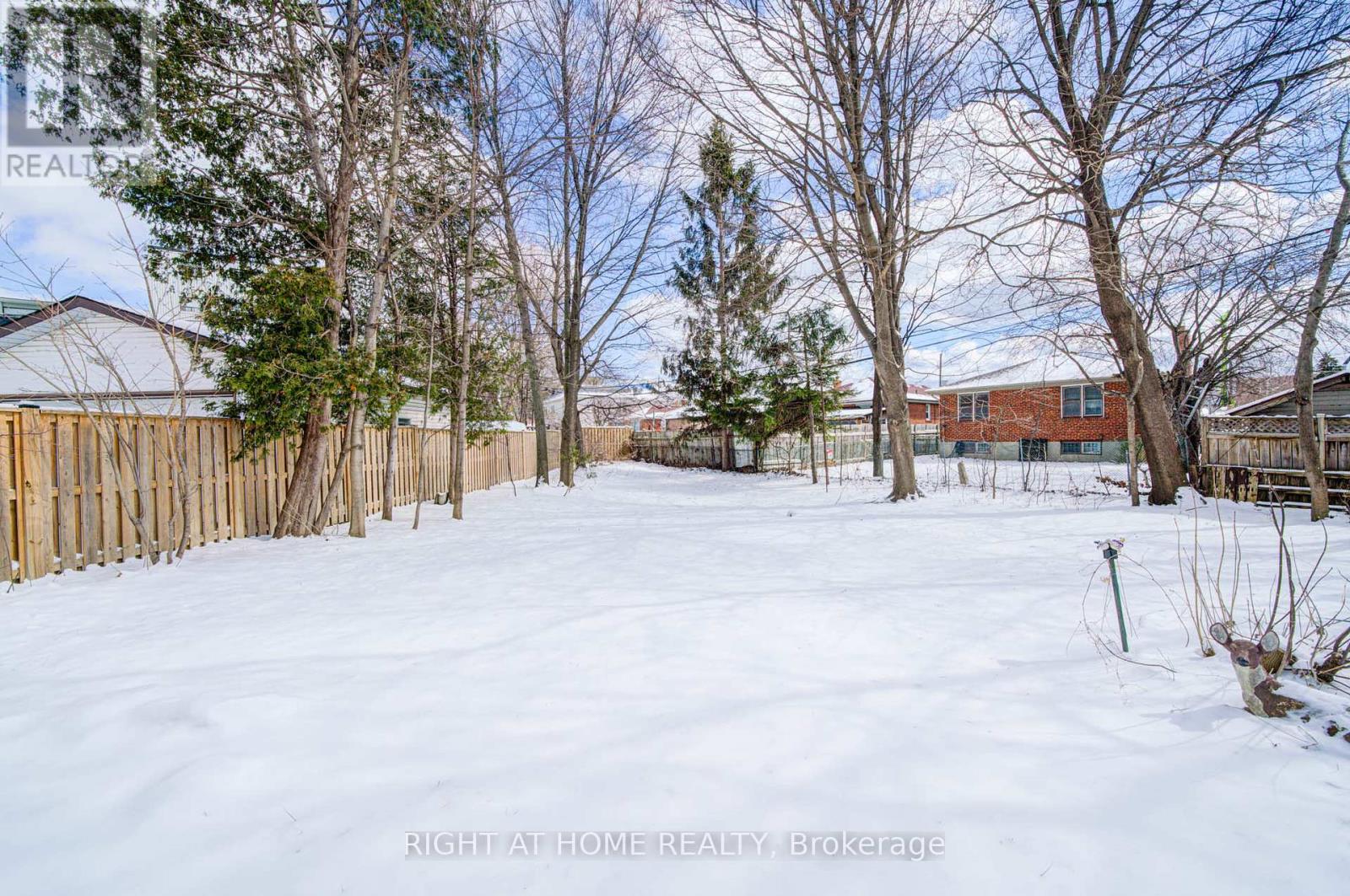 25 STRODE DRIVE - 47