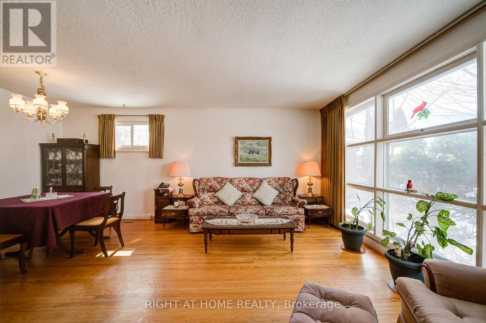 25 STRODE DRIVE - 9
