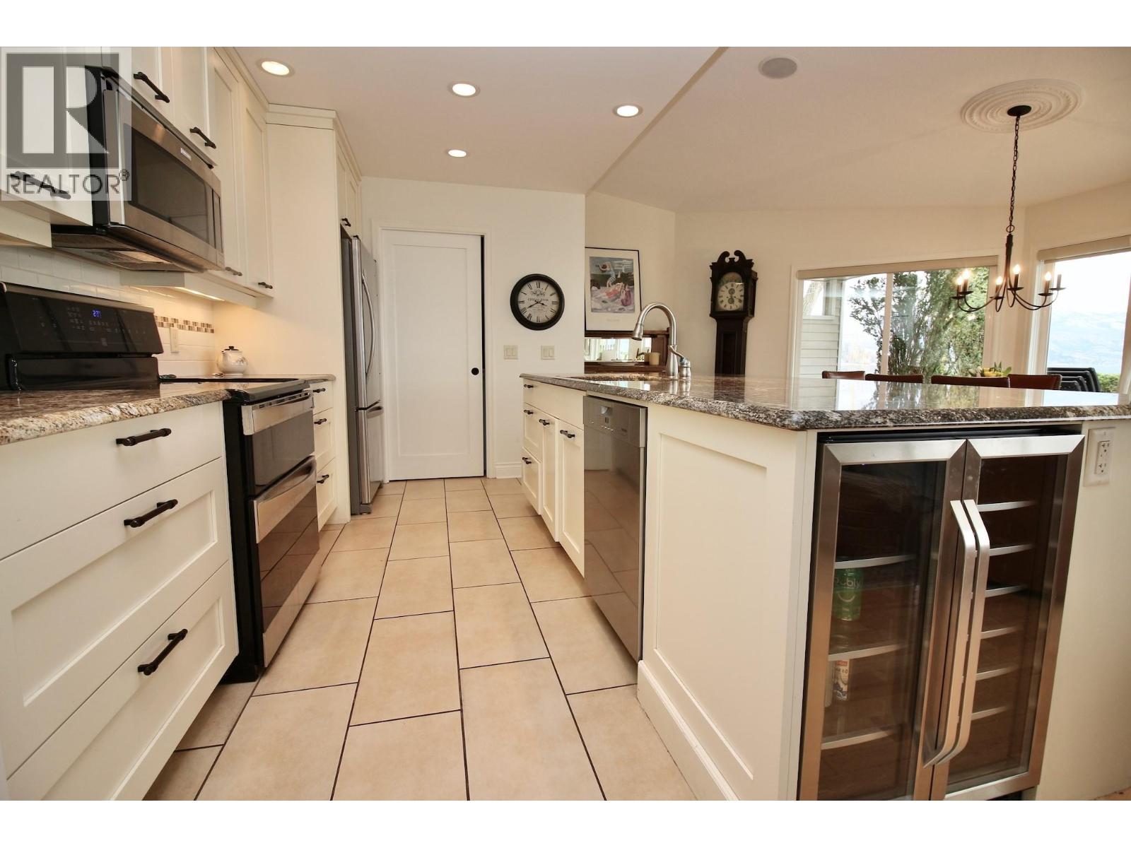 4004 Bluebird Road Unit# 406, Kelowna