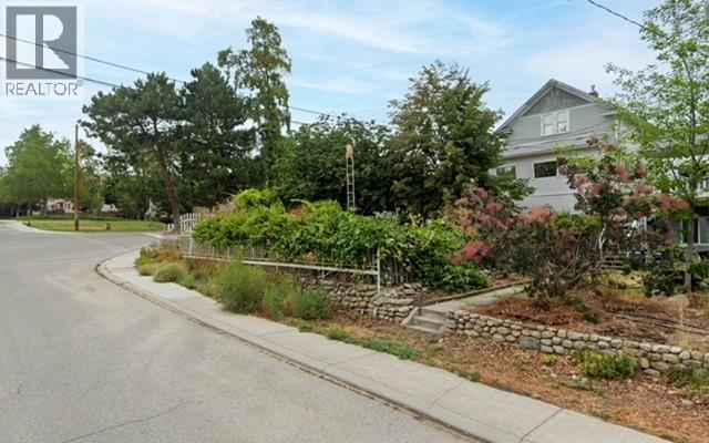  200 ABBOTT Street, Penticton