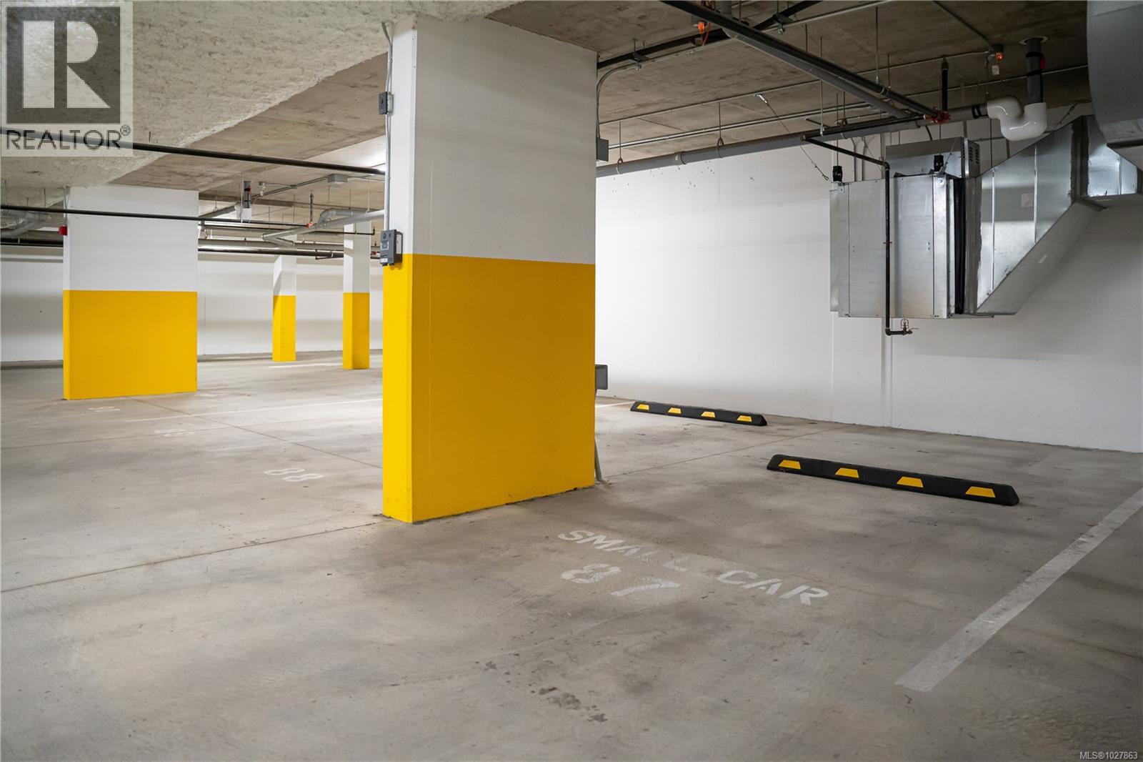 408 916 Lyall Street, Esquimalt