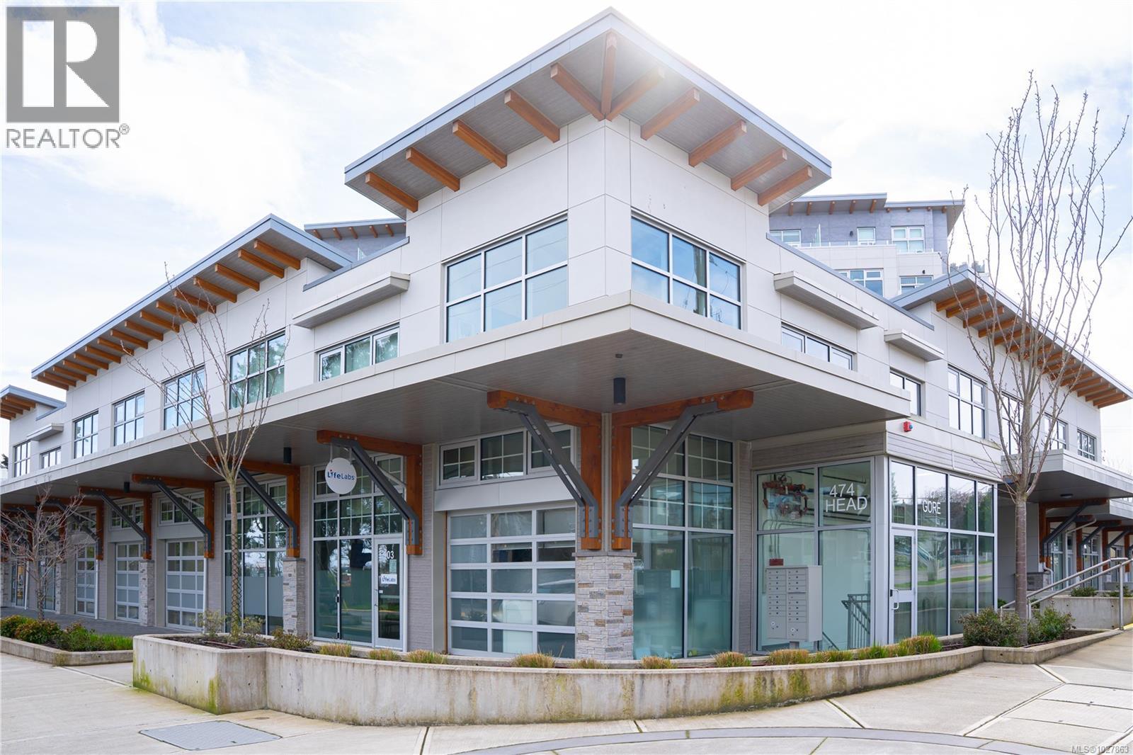 408 916 Lyall Street, Esquimalt