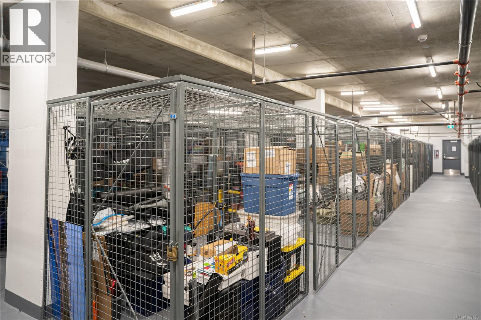 408 916 Lyall Street, Esquimalt