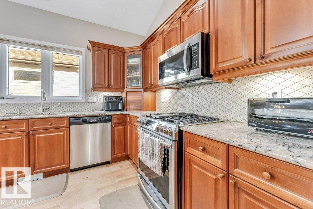 #20 18343 LESSARD RD NW - 28