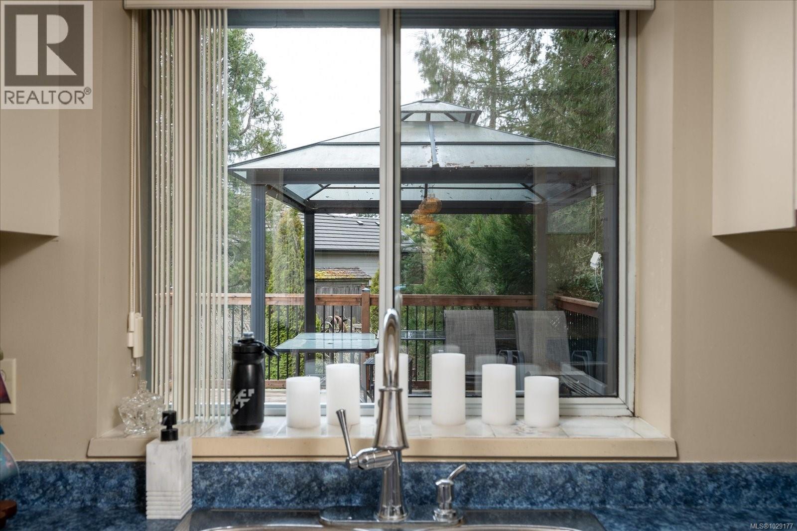 492 Aquila Pl, Parksville