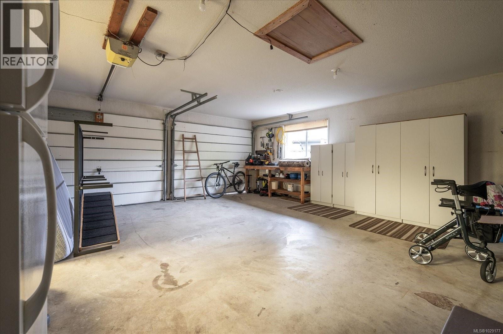 492 Aquila Pl, Parksville