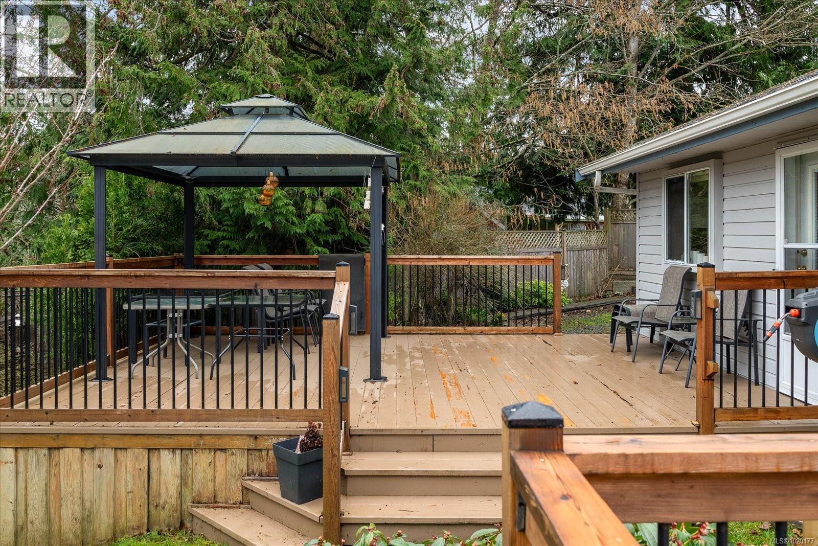 492 Aquila Pl, Parksville