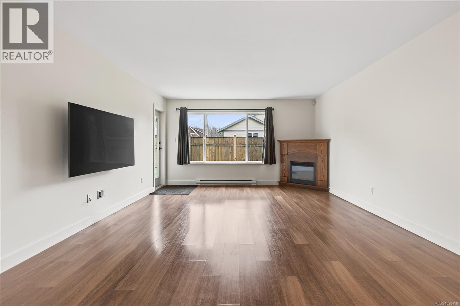 #8 3400 CONISTON CRES - 14