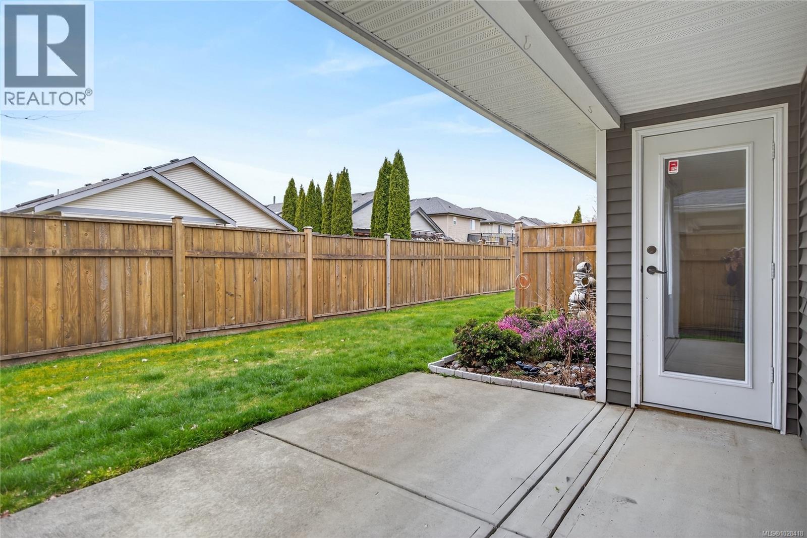 #8 3400 CONISTON CRES - 26