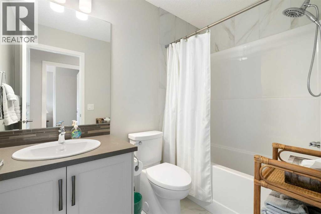 46 Emberside Place, Cochrane