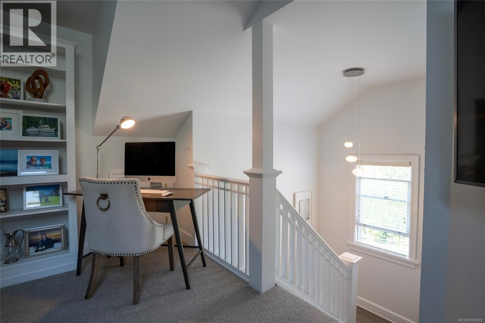  2741 Dufferin Avenue, Oak Bay