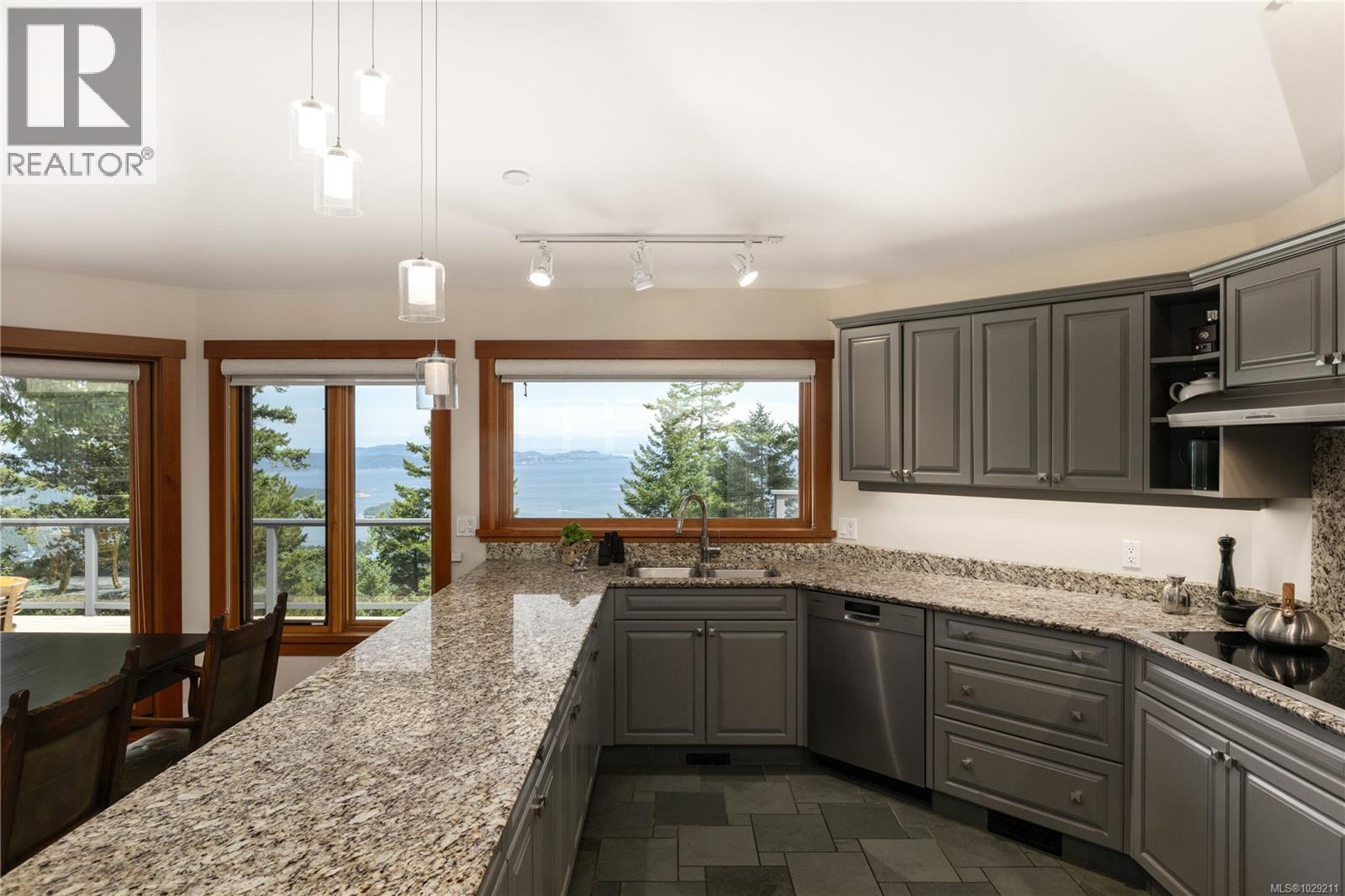  253 Chilton Road, Salt Spring