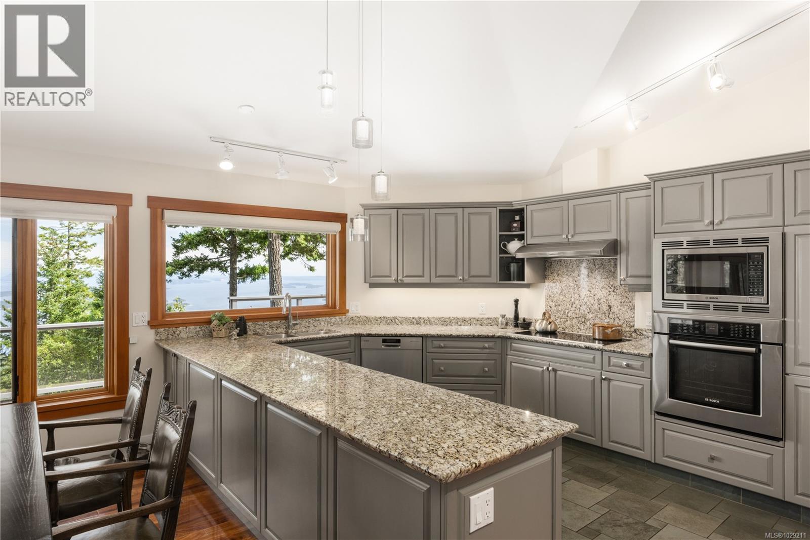  253 Chilton Road, Salt Spring