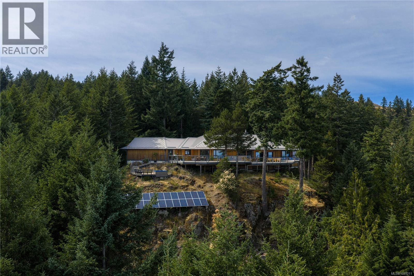  253 Chilton Road, Salt Spring