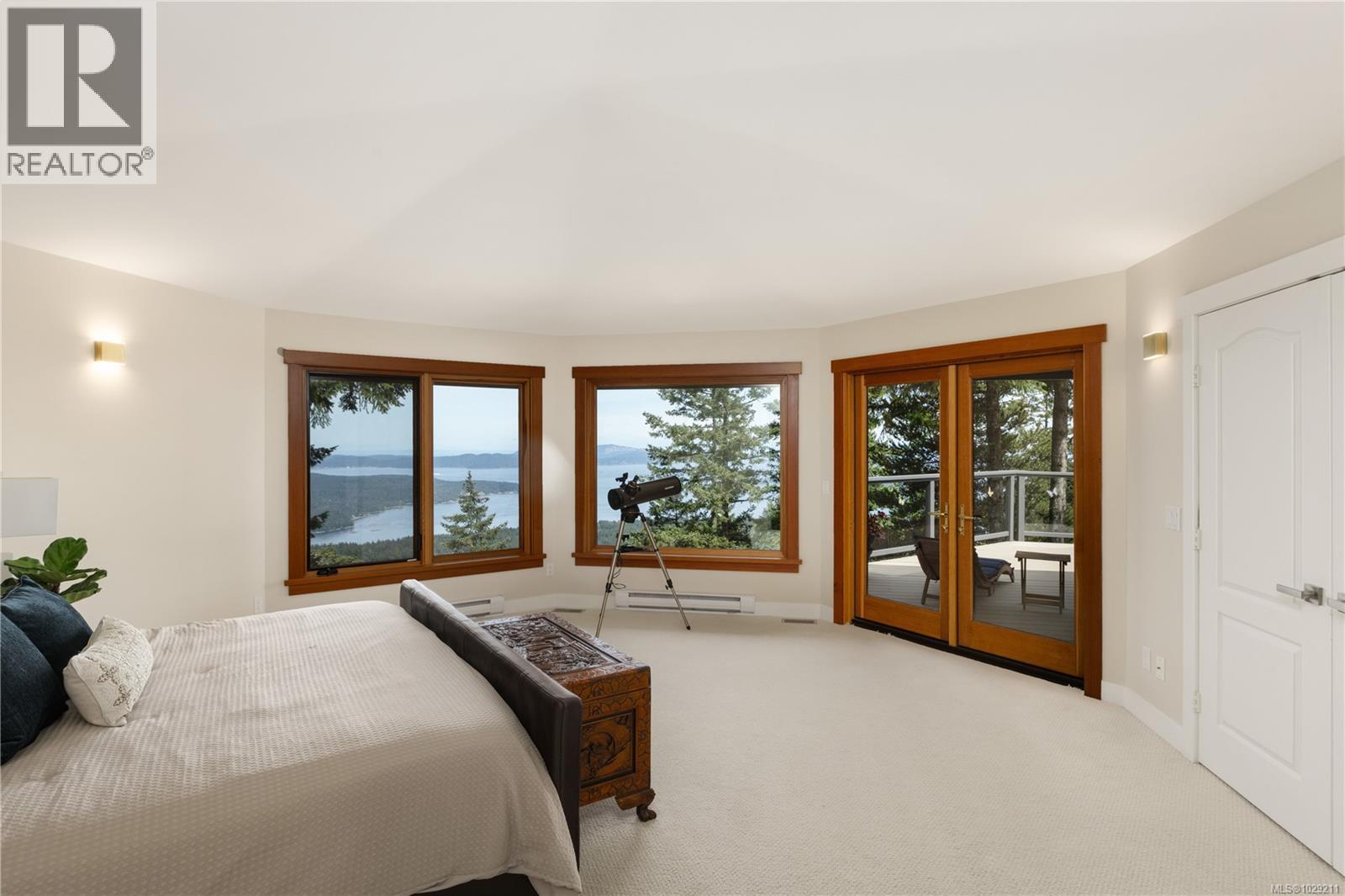  253 Chilton Road, Salt Spring