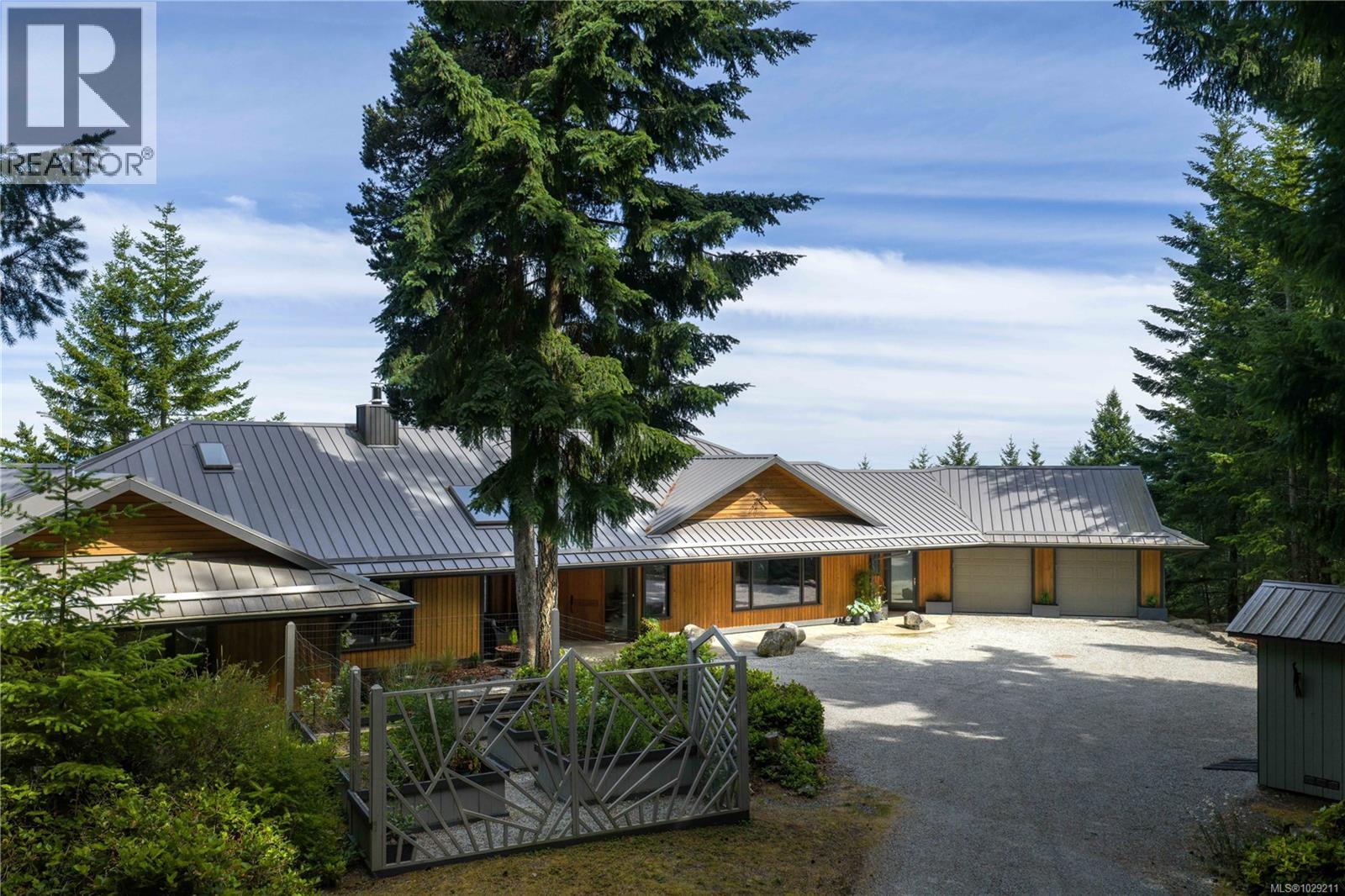 253 Chilton Road, Salt Spring