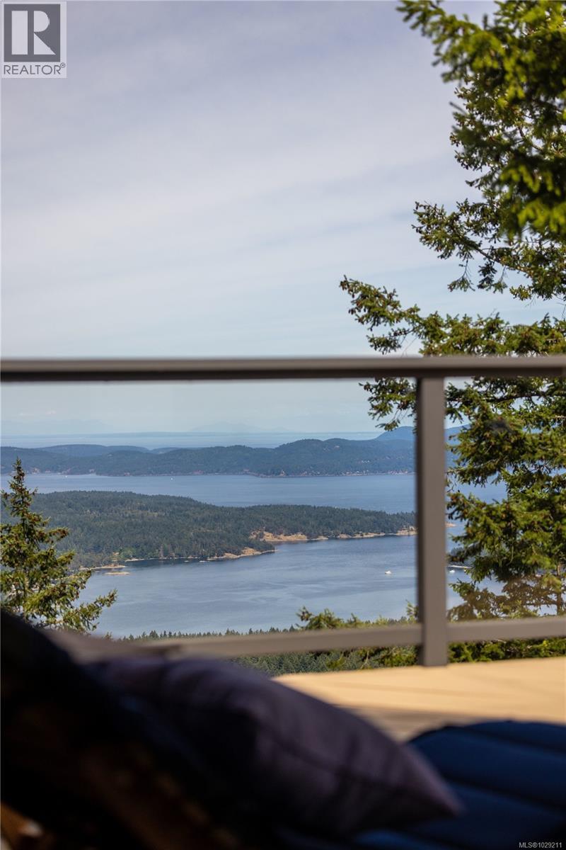  253 Chilton Road, Salt Spring