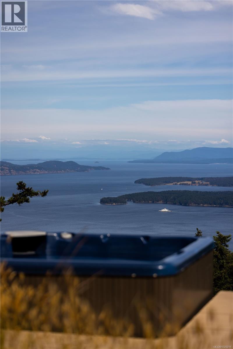  253 Chilton Road, Salt Spring