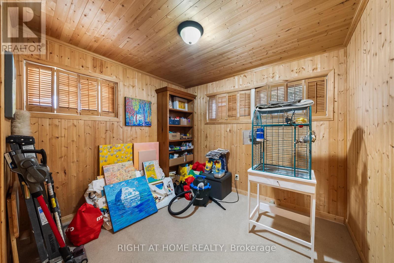 1002 DUNLOP STREET - 19