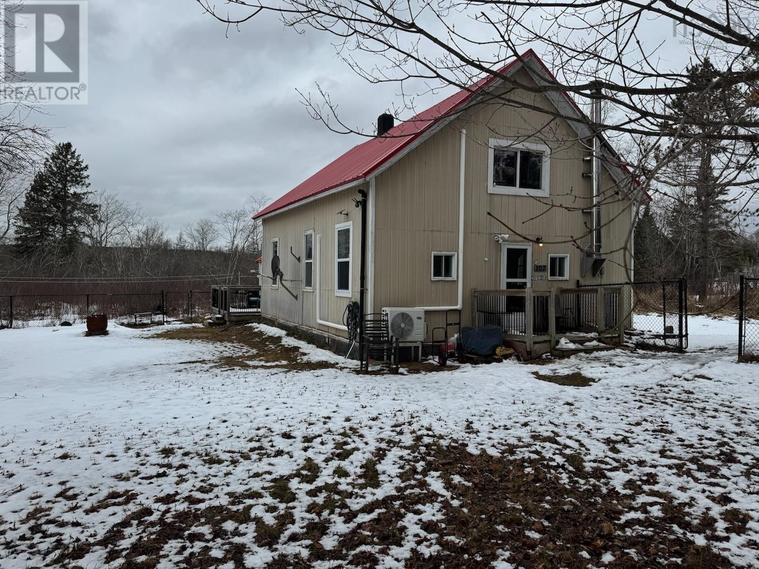 Property photo of 107 UPPER PEMBROKE Road