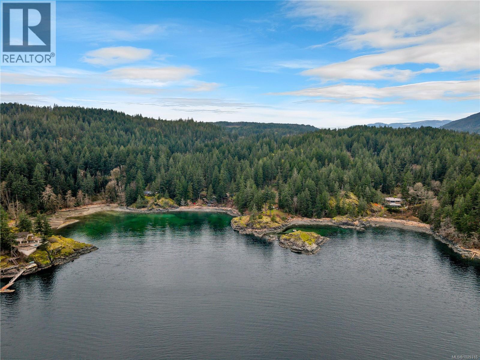 1862 Lakberg Rd, Quadra Island