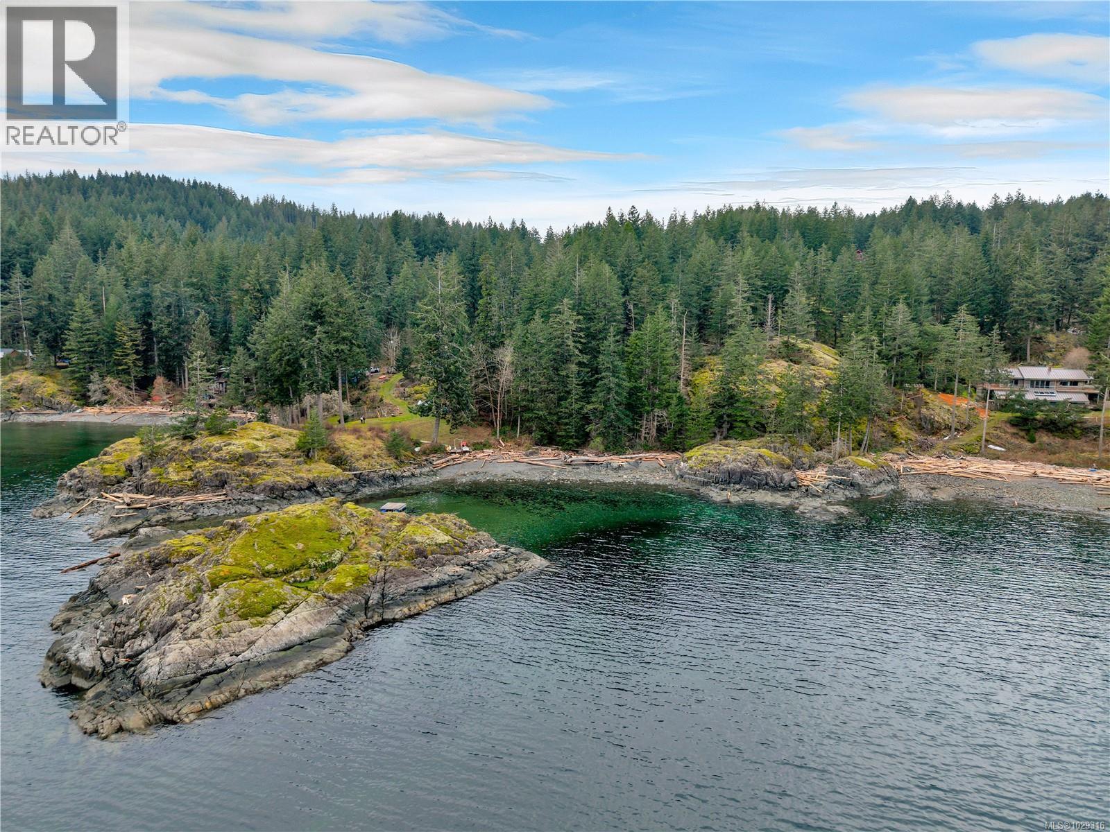 1862 Lakberg Rd, Quadra Island