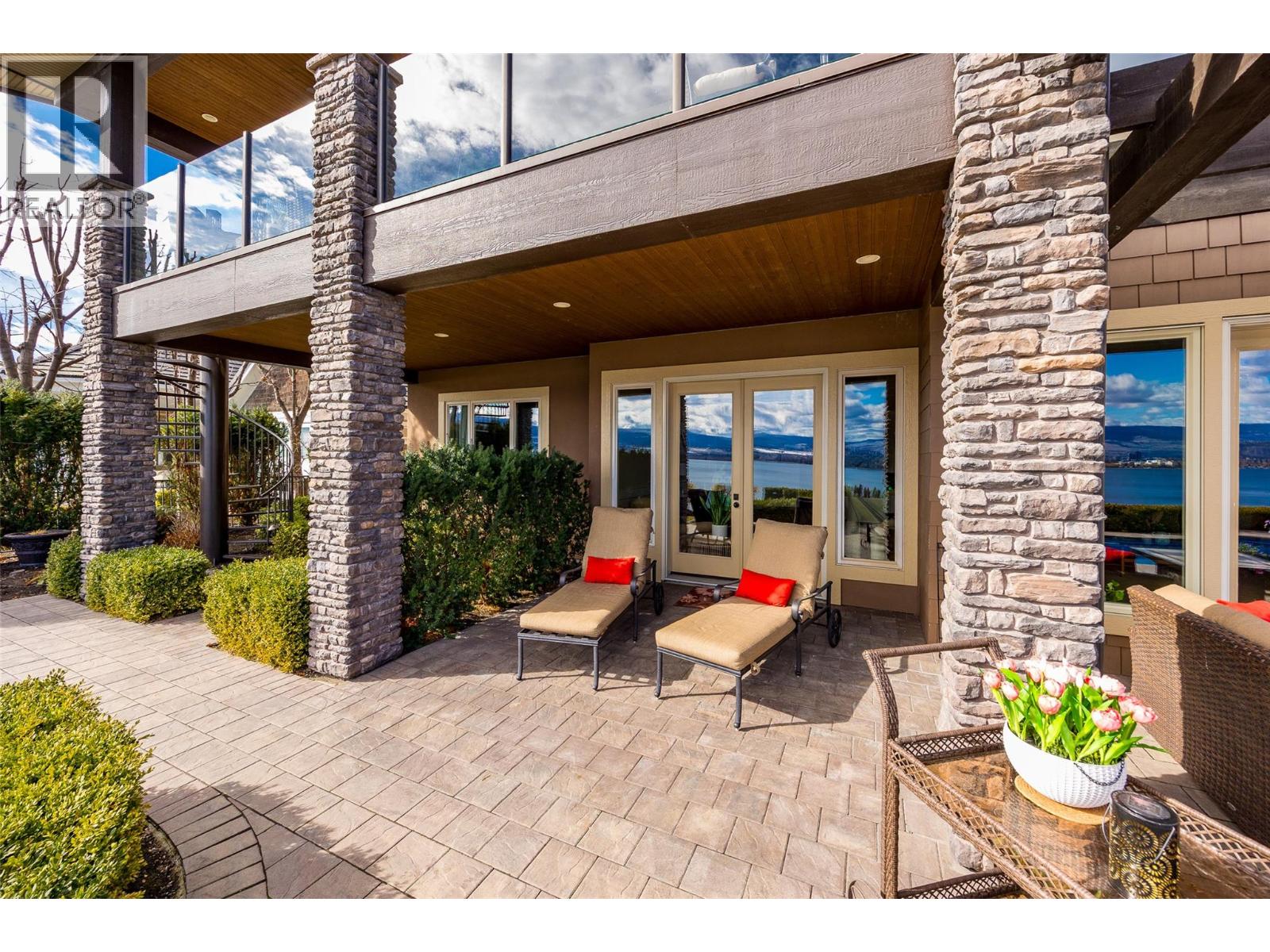  2583 Lucinde Road, West Kelowna