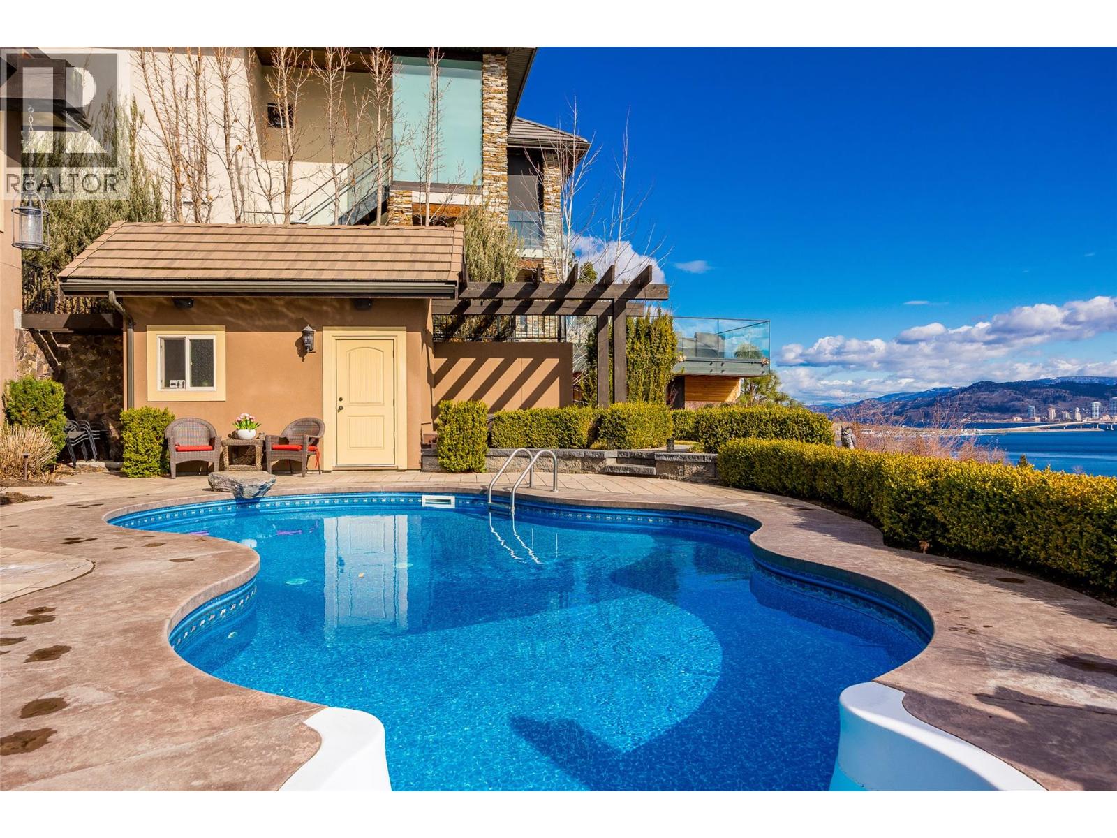  2583 Lucinde Road, West Kelowna