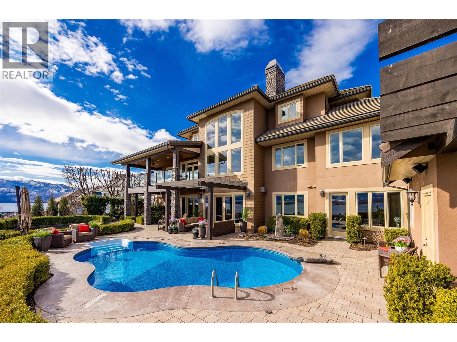  2583 Lucinde Road, West Kelowna