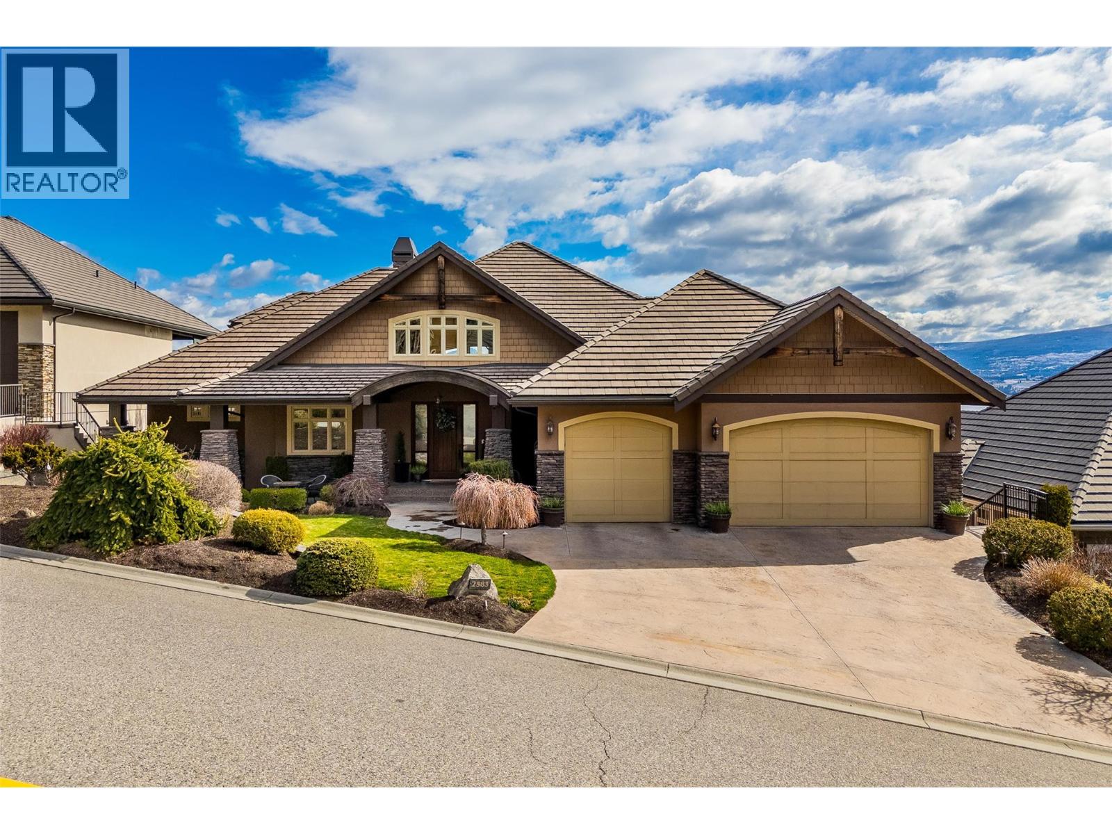  2583 Lucinde Road, West Kelowna