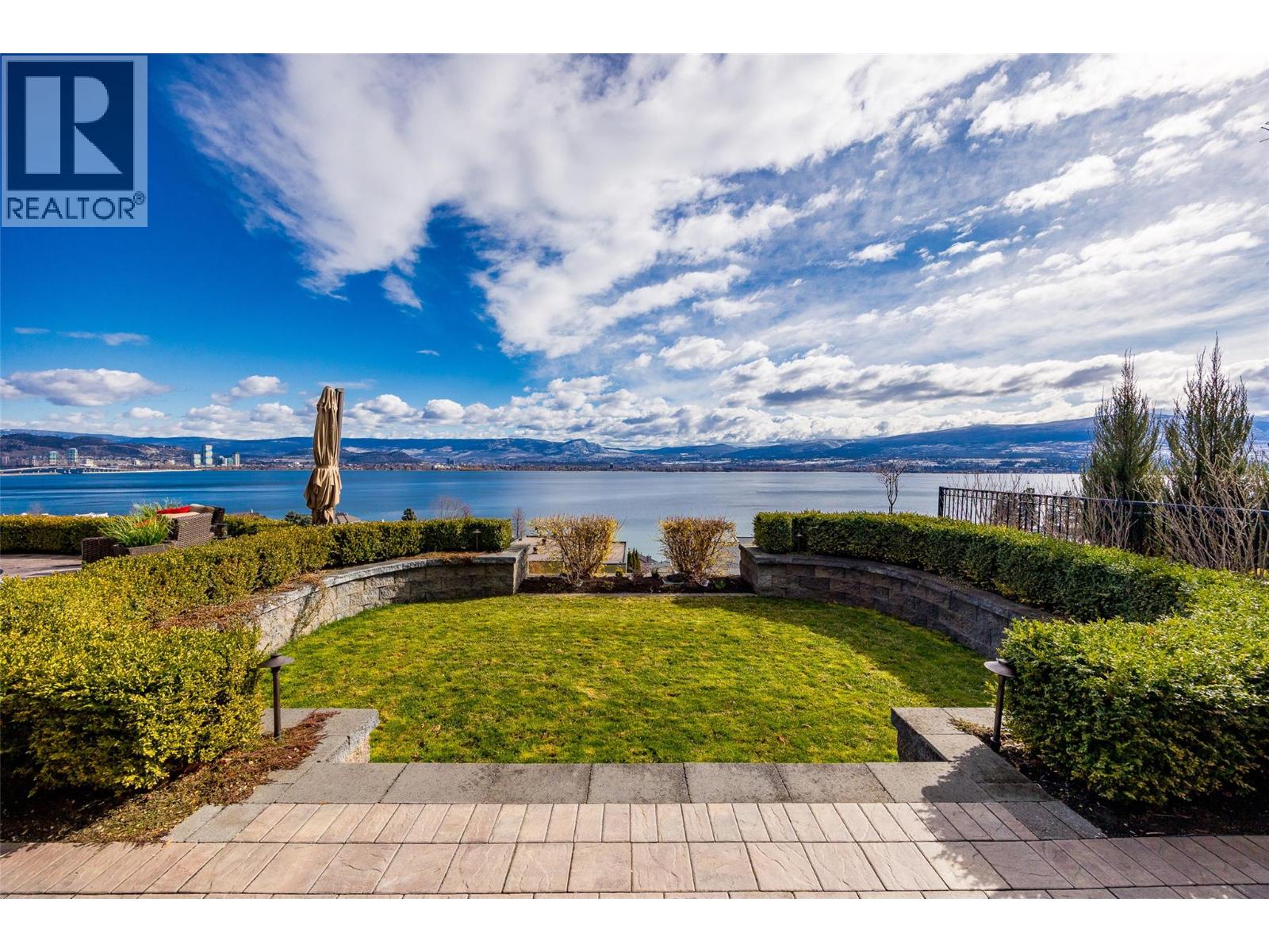  2583 Lucinde Road, West Kelowna