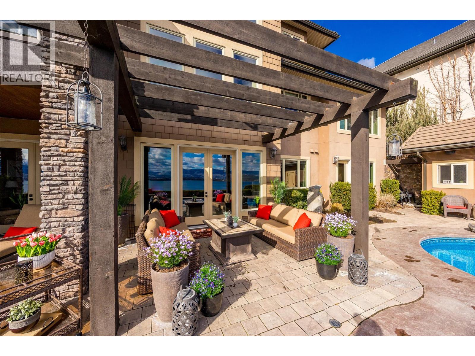  2583 Lucinde Road, West Kelowna