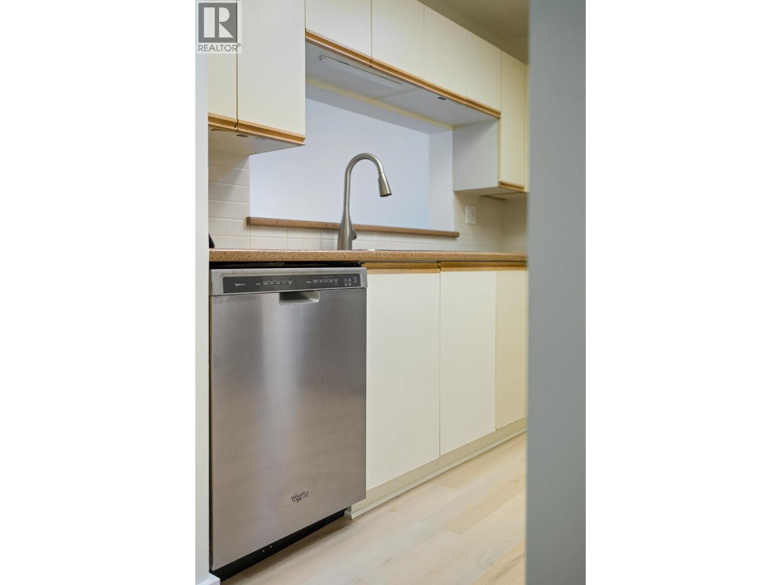 #119-7437 MOFFATT Road, Richmond