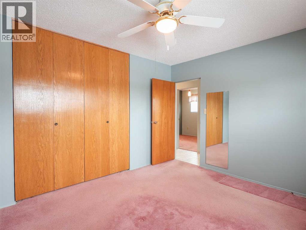 Single Family House Bungalow for Sale in   Avenue Parkdale Stettler 