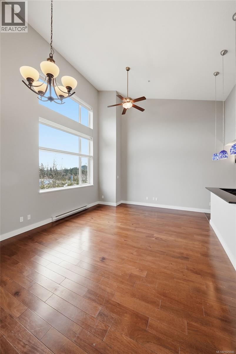 #201 1629 TOWNSITE RD - 33