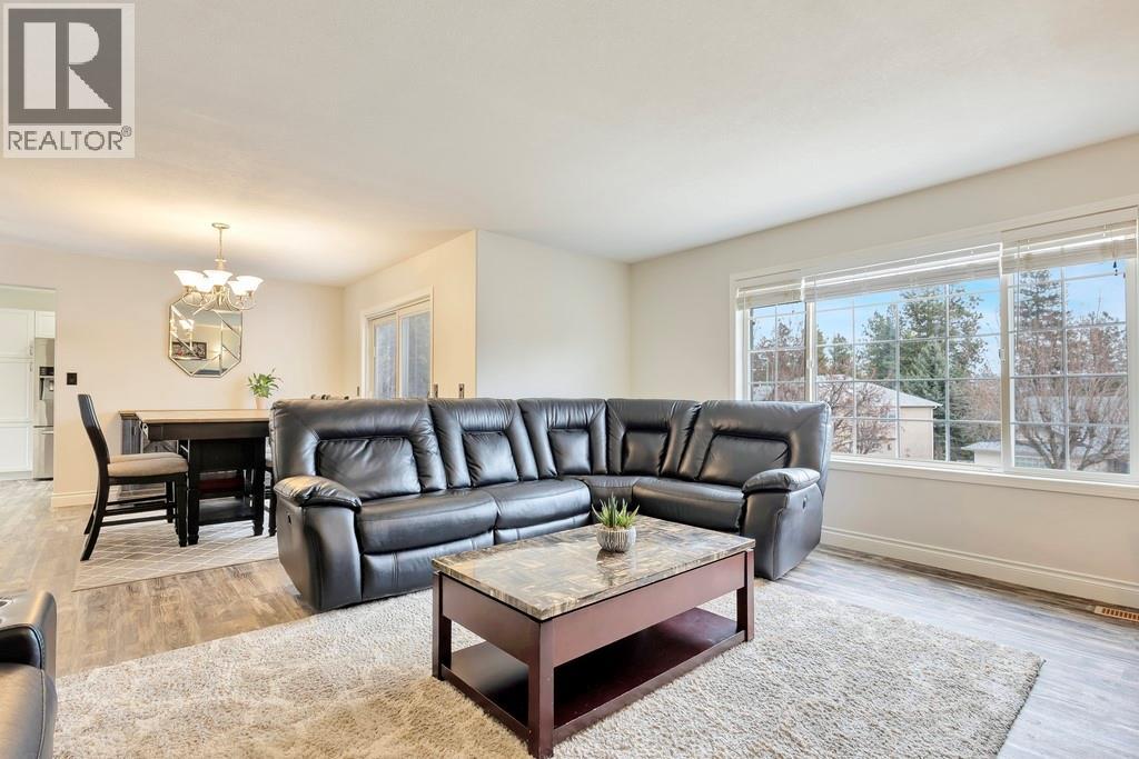  2133 Shannon Woods Way, West Kelowna