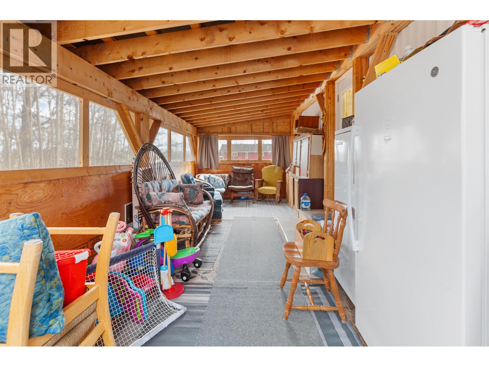 9645 POOLE ROAD, Prince George